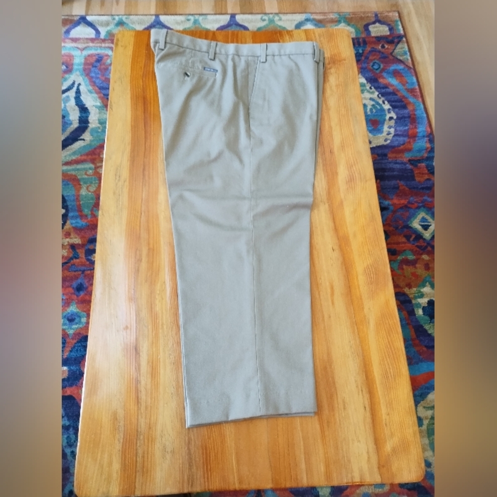 Eddie Bauer 100% Cotton Flat Front Wrinkle Free Khaki Pants Size 42W
